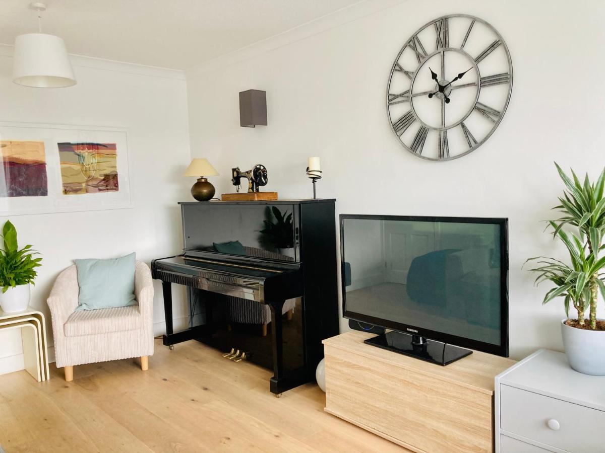 Welcoming Bungalow With Parking And Garden St Agnes  Eksteriør billede