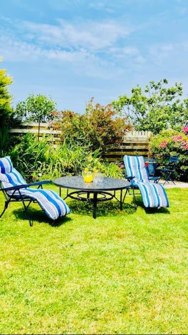 Welcoming Bungalow With Parking And Garden St Agnes  Eksteriør billede
